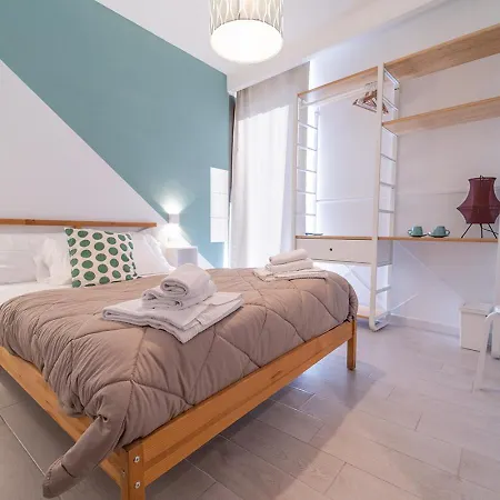 Medina H. Centro, By Clapa Group