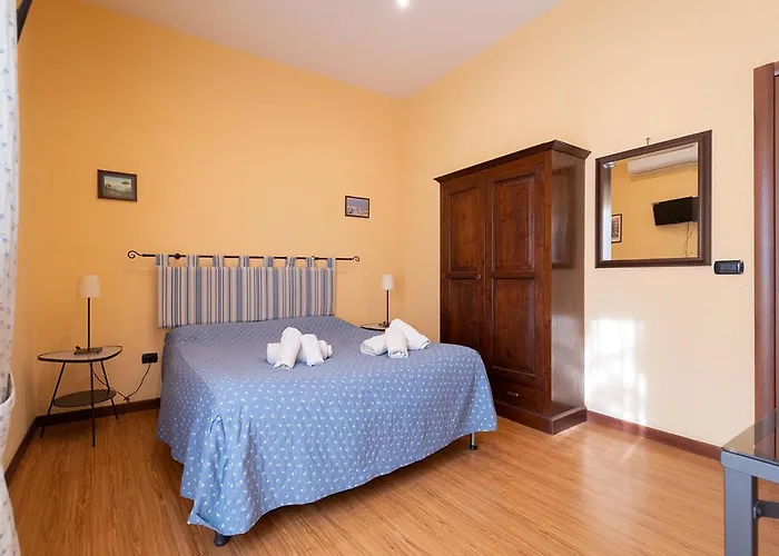 Medina H. Centro, By Clapa Group Νάπολη